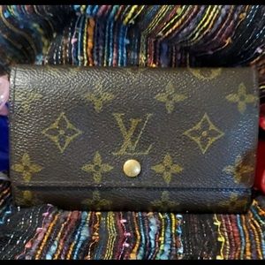 Louis Vuitton Authentic Wallet
